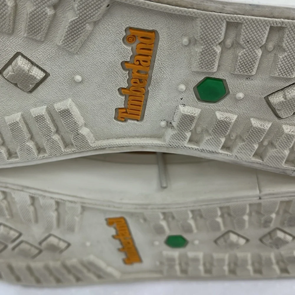 TINBERLAND SIZE 9.5 Tan High-Top Women’s Ankle Boots